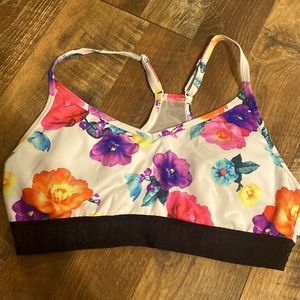 Victoria’s Secret Pink Ultimate sport bra